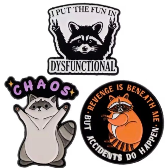 Raccoon - Enamel Pin - Picture 5 of 5